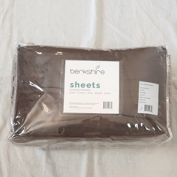 NIB Berkshire Four Season Microfleece Sheets in Brown - Queen size - Picture 4 of 12